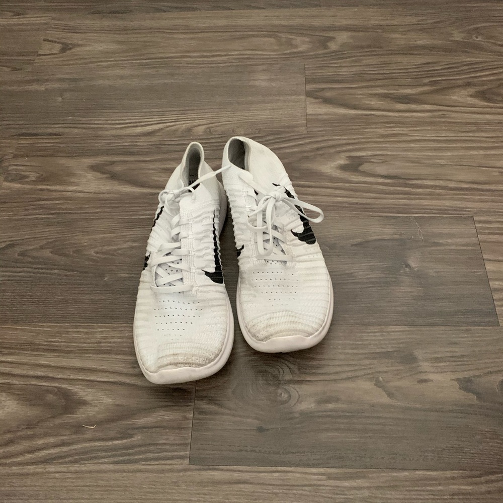 Nike Flywire white men’s 10.5